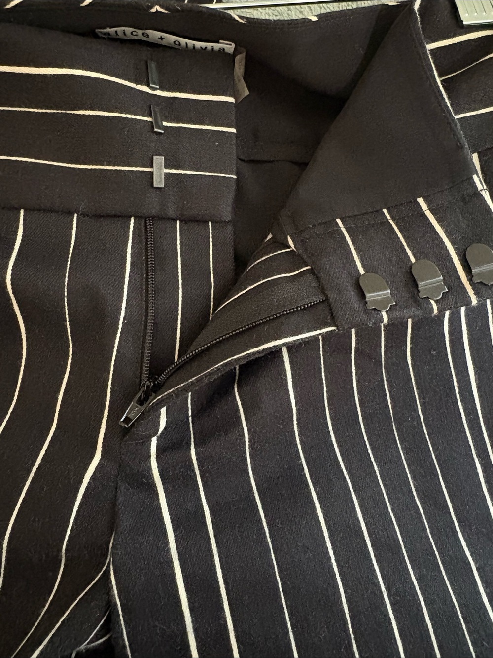 Alice + Olivia Black Pinstripe Skinny Trousers - Picture 3 of 5